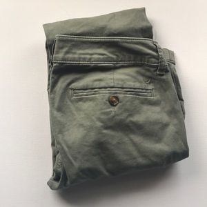 American Eagle Kick Boot olive Khaki pants